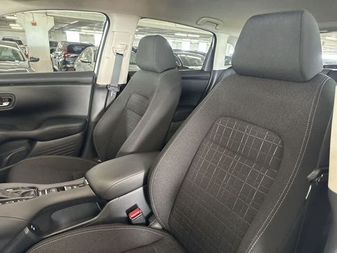 Used 2024 Honda HR-V LX image 13
