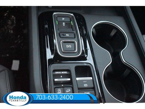 New 2025 Honda Pilot Touring image 29