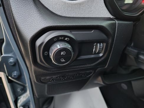 New 2026 Jeep Gladiator Sport image 19