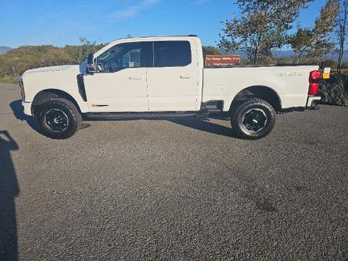 New 2025 Ford F350 Lariat w/ Lariat Ultimate Package image 2