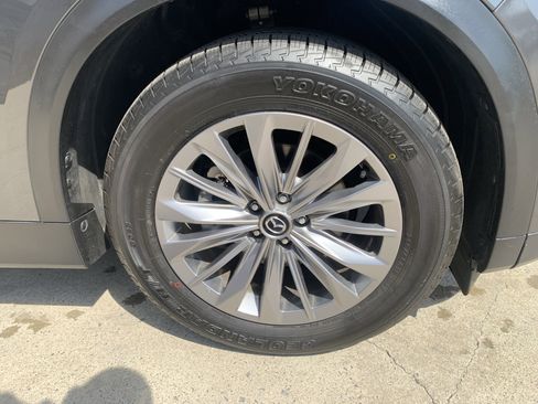 Used 2024 MAZDA CX-90 3.3 Turbo w/ Preferred Plus AWD/4WD image 32