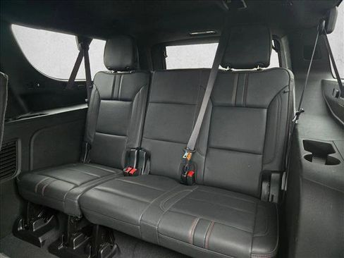 Used 2024 Chevrolet Suburban RST image 20