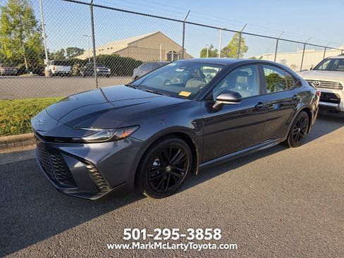 Used 2026 Toyota Camry SE w/ Multimedia Upgrade Package AWD/4WD image 10