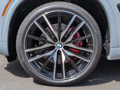 New 2026 BMW X5 xDrive40i w/ M Sport Package AWD/4WD image 14