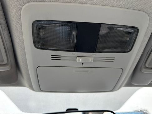 Used 2017 Subaru Forester 2.5i w/ Alloy Wheel Package image 21