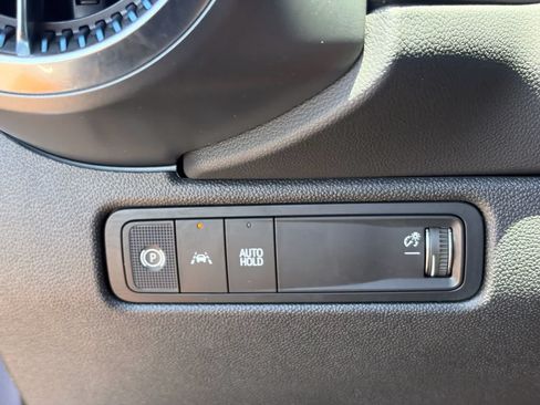 Used 2026 Chevrolet Equinox EV LT w/ Comfort Package AWD/4WD image 22
