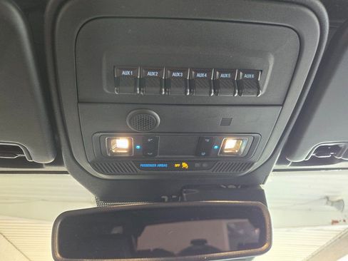 Used 2023 Ford Bronco Wildtrak image 24