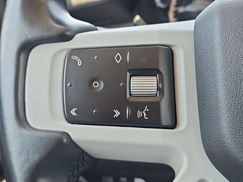 Used 2023 Land Rover Defender 110 S AWD/4WD image 29