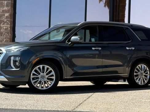 Used 2020 Hyundai Palisade Limited FWD image 3