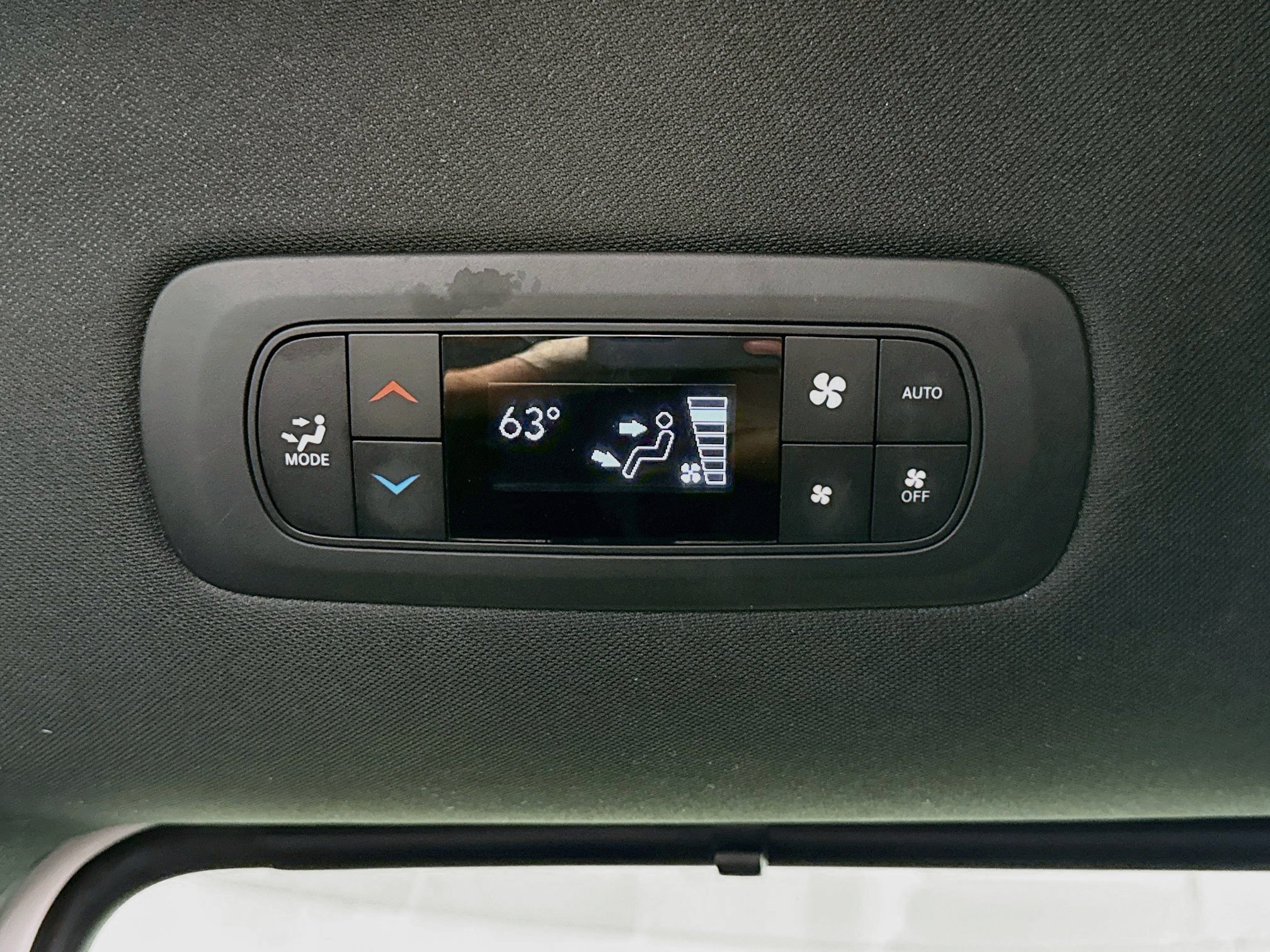 Used 2025 Chrysler Pacifica Select FWD image 28
