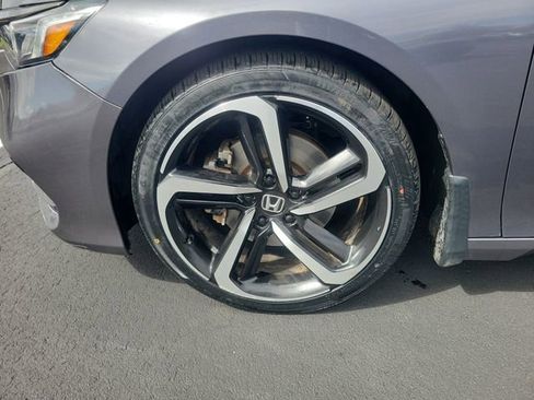 Used 2019 Honda Accord Sport image 17