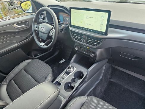 New 2025 Ford Escape Base w/ Class II Trailer Tow Package image 11