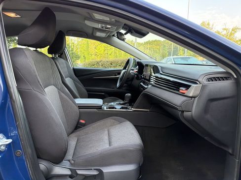 Used 2025 Toyota Camry LE FWD image 17