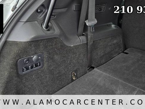 Used 2015 Lincoln MKT AWD w/ Equipment Group 201A image 31