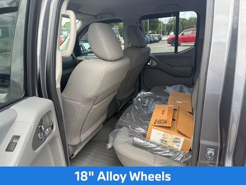 Used 2020 Nissan Frontier SV RWD image 25