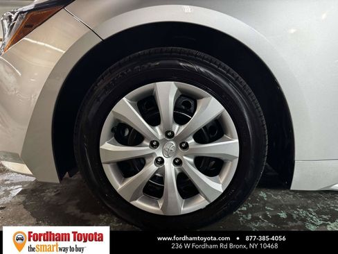 Used 2026 Toyota Corolla LE FWD image 9