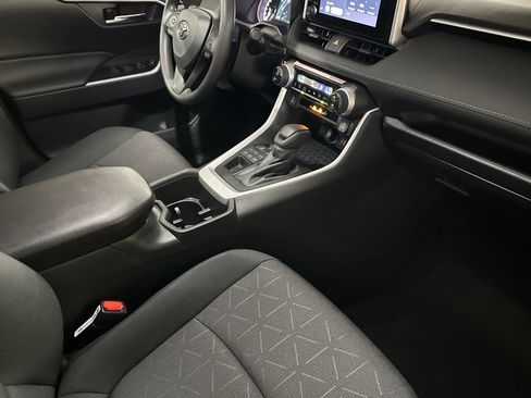 New 2025 Toyota RAV4 XLE image 18