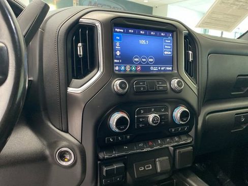 Used 2021 GMC Sierra 2500 AT4 w/ AT4 Preferred Package AWD/4WD image 18