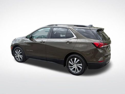 Used 2023 Chevrolet Equinox LT FWD image 3