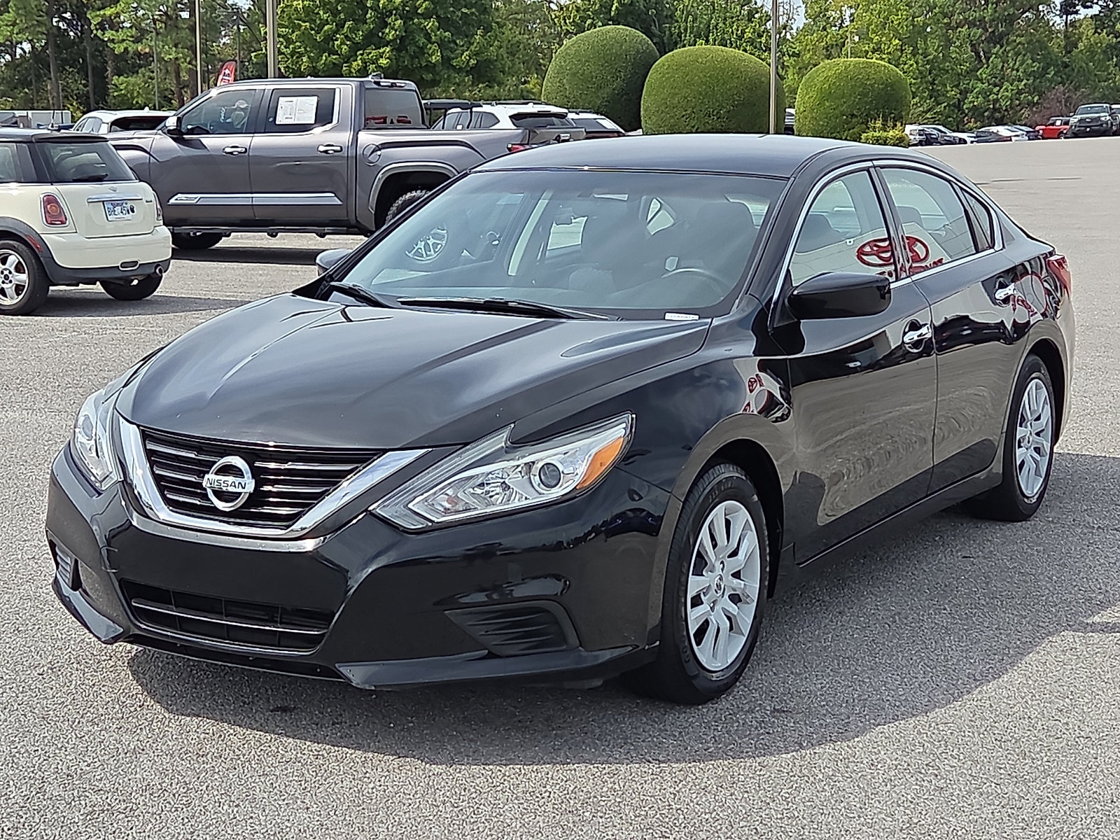 Used 2018 Nissan Altima 2.5 S FWD image 2
