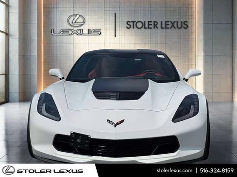Used 2019 Chevrolet Corvette Z06 RWD image 2