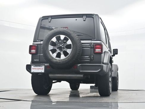 Used 2021 Jeep Wrangler Unlimited Sahara AWD/4WD image 30