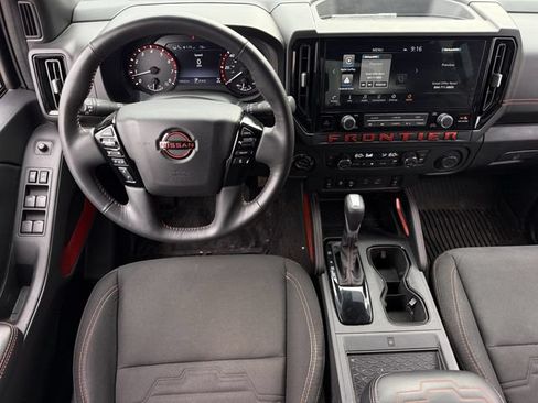 Used 2025 Nissan Frontier PRO-4X w/ Pro Convenience Package AWD/4WD image 13