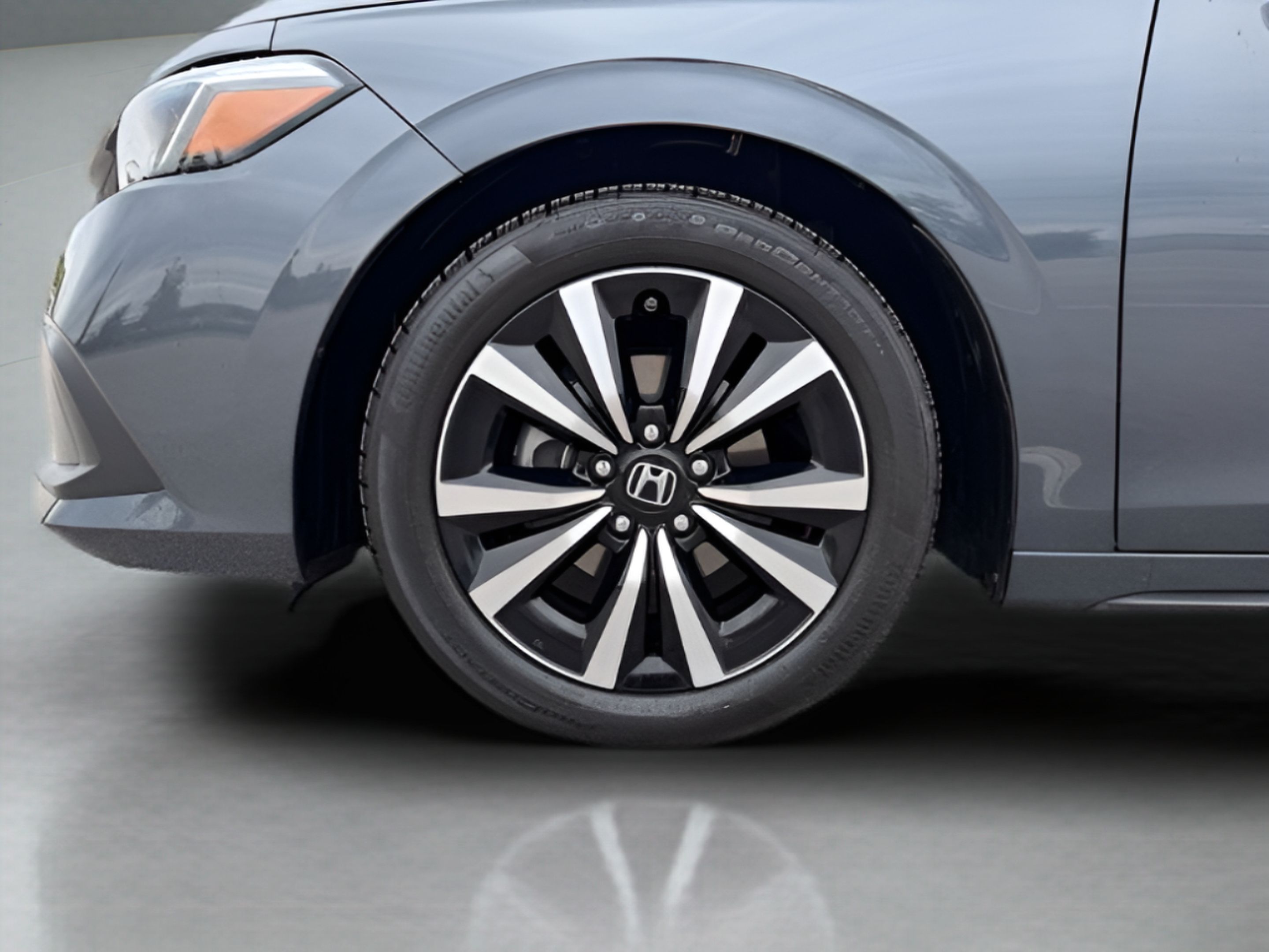 Used 2024 Honda Civic EX-L image 32