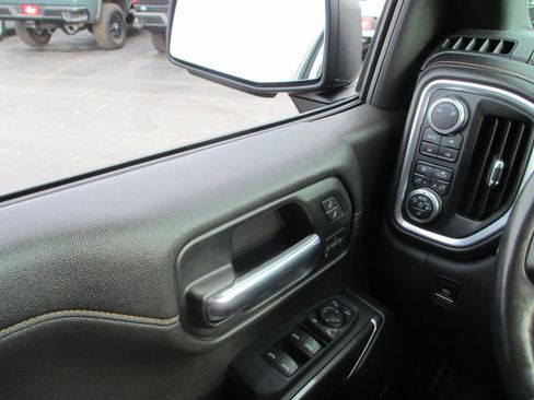 Used 2019 GMC Sierra 1500 AT4 w/ AT4 Premium Package image 27