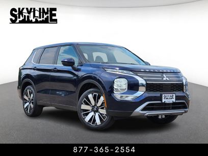 New 2025 Mitsubishi Outlander SE