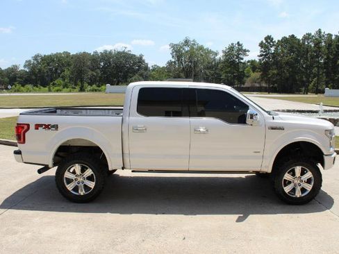 Used 2017 Ford F150 Platinum w/ Equipment Group 701A Luxury AWD/4WD image 18