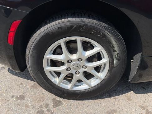 Used 2025 Chrysler Pacifica Select FWD image 16