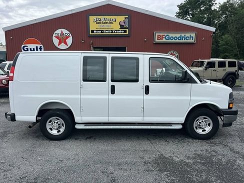 Used 2025 Chevrolet Express 2500 w/ Driver Convenience Package RWD image 2