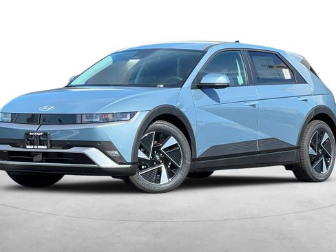 New 2026 Hyundai Ioniq 5 SE RWD image 2