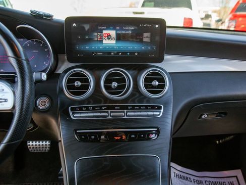 Used 2021 Mercedes-Benz GLC 300 4MATIC image 15