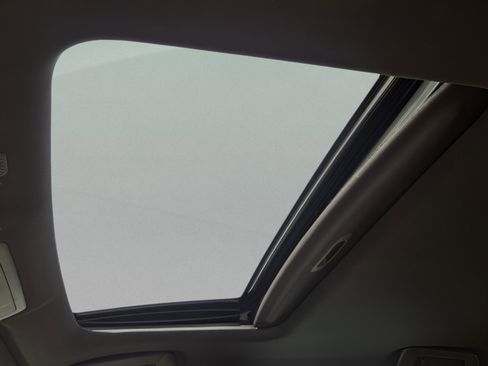 Used 2025 Lexus IS 300 300 w/ Premium Package image 28