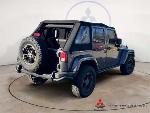 Used 2018 Jeep Wrangler Unlimited Sport image 3