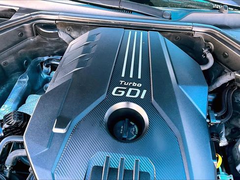 Used 2019 Genesis G70 2.0T Advanced w/ Sport Package image 33