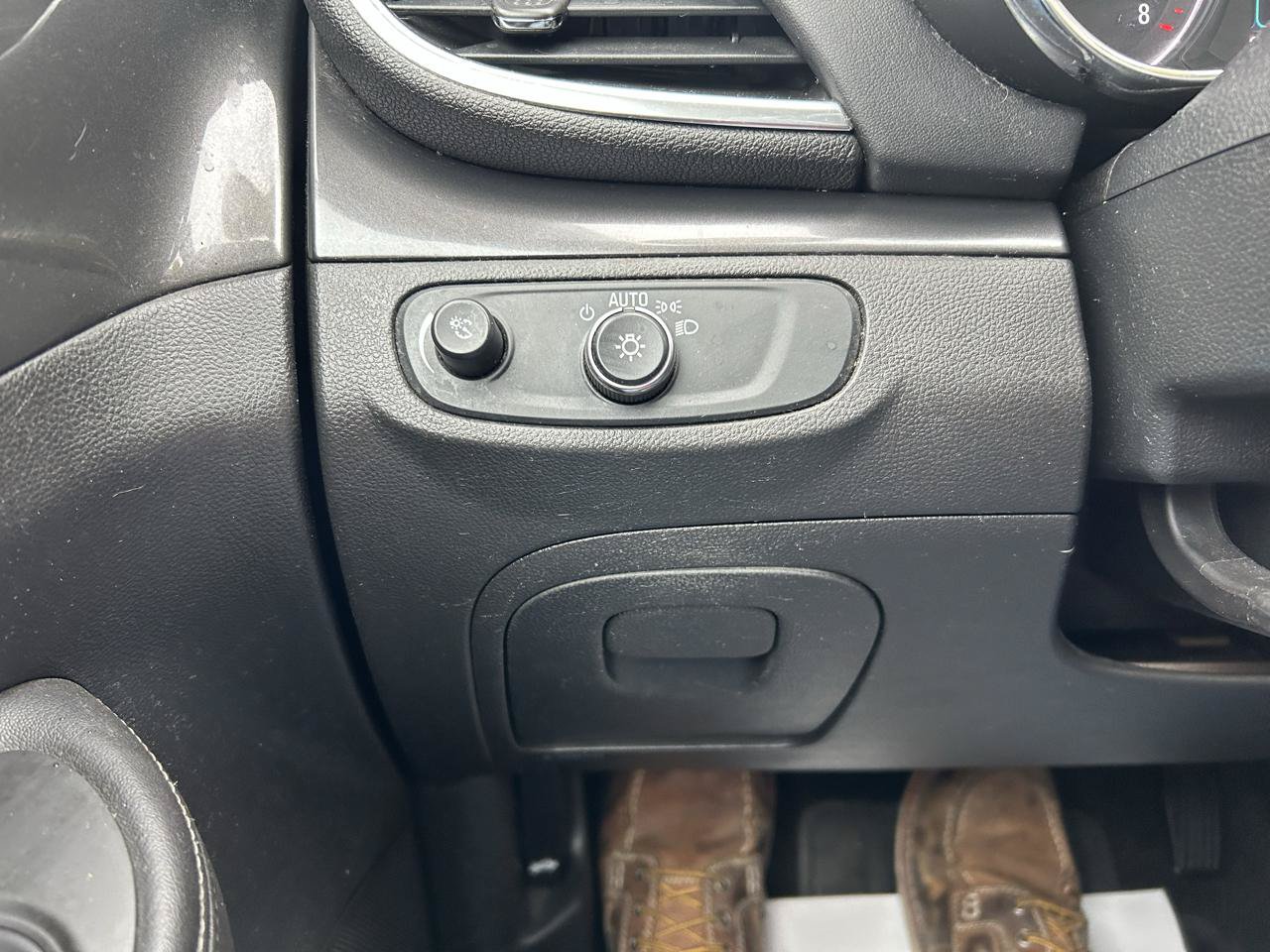 Used 2018 Buick Encore Preferred FWD image 24