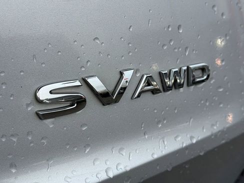 Used 2022 Nissan Rogue SV image 12