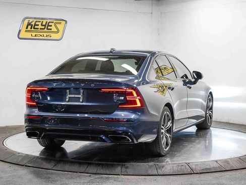 Used 2019 Volvo S60 T5 R-Design FWD image 4