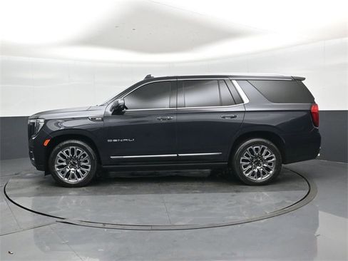 Used 2023 GMC Yukon Denali Ultimate image 7