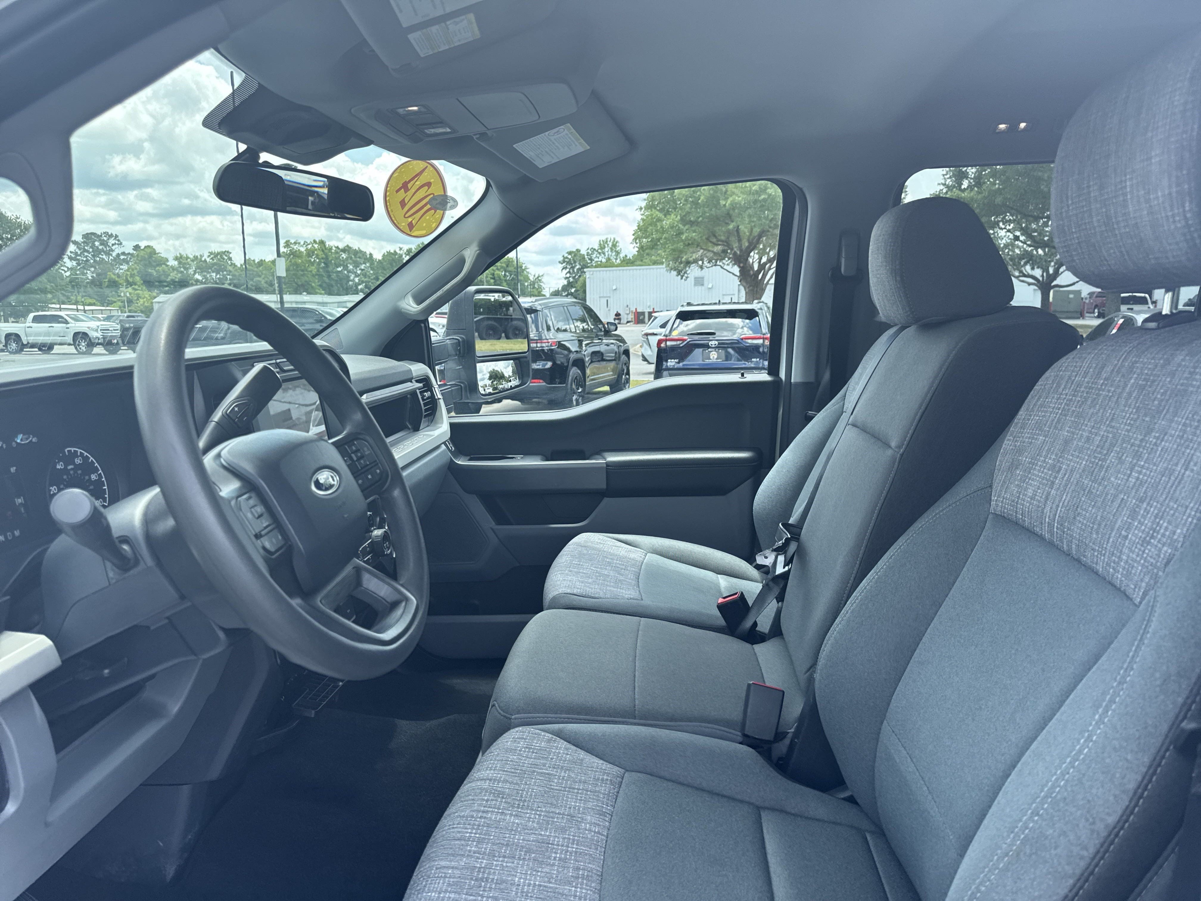 Used 2024 Ford F350 XLT AWD/4WD image 13