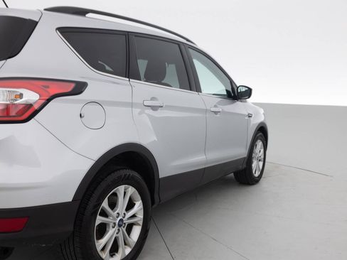 Used 2018 Ford Escape SE FWD image 14