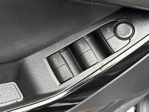 Used 2026 Chevrolet Equinox LT w/ LPO, Floor Liner Package AWD/4WD image 24