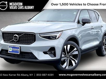 New 2026 Volvo XC40 B5 Ultra w/ Protection Package Premier