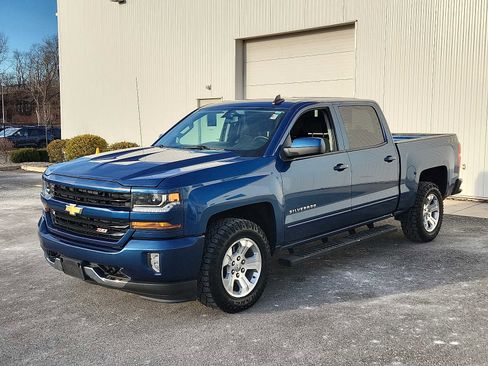 Used 2018 Chevrolet Silverado 1500 LT w/ All Star Edition image 3