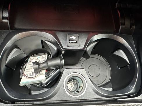 Used 2025 BMW M4 xDrive Competition w/ Executive Package image 32