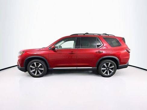 Used 2024 Honda Pilot Touring image 4