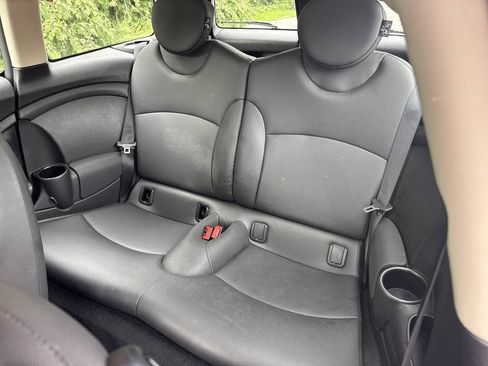 Used 2013 MINI Cooper Clubman FWD image 12